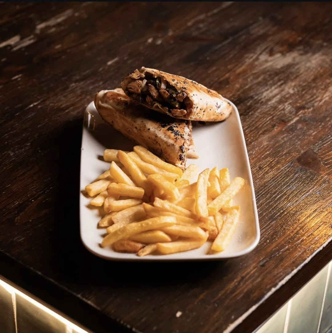 Roll de pollo a la granada